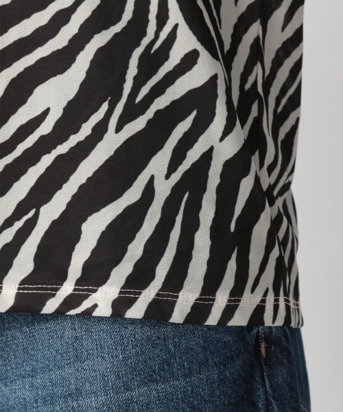 LOWRYS FARM(ローリーズファーム)の「ガラシアータートルLS 236291(Tシャツ/カットソー・レディース・ブラック/ブラウン/グレー/ピンク・FREE)」の16枚目の写真