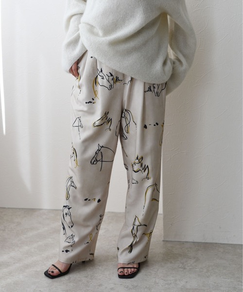 Eimee Law（エイミーロウ）の「Horse柄ツータックパンツ（その他パンツ