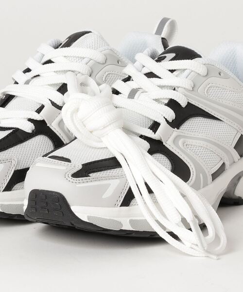 23.65（イーシプサムチョンユクオ）の「23.65/イーシプサムチョンユクオ  VISTA/ﾋﾞｽﾀ アグリーシューズ シンプルスニーカー 韓国（スニーカー・レディース・ブラック/グレー×ホワイト/ホワイト・25.0cm/23.0cm/24.0cm）」の6枚目の写真