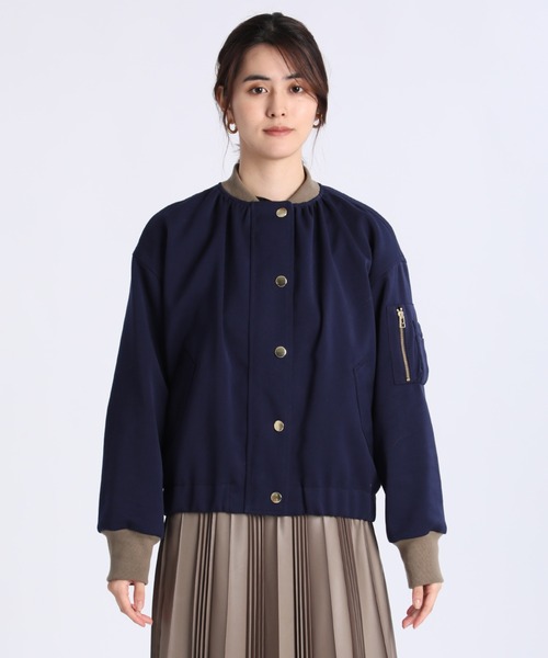 INED（イネド）の「《INED30th×スタイリスト・安西こずえ》MA-1ディテールブルゾン（MA-1・レディース・カーキ/ネイビー・9号）」の5枚目の写真