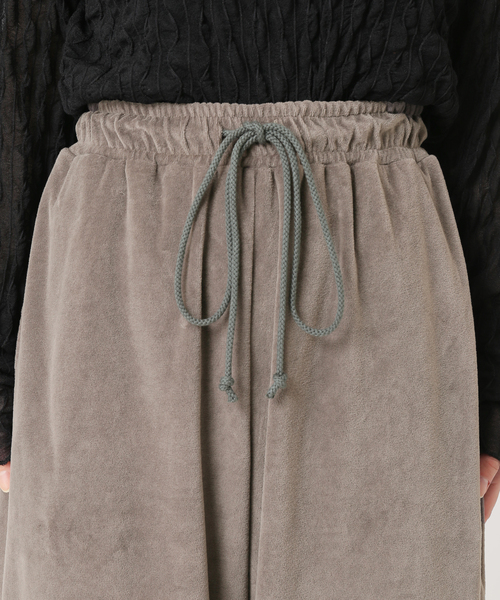 CITYSHOP(シティーショップ)の「COTTON VELOUR パンツ(その他パンツ・レディース・ベージュ/グレー・38/36)」の17枚目の写真