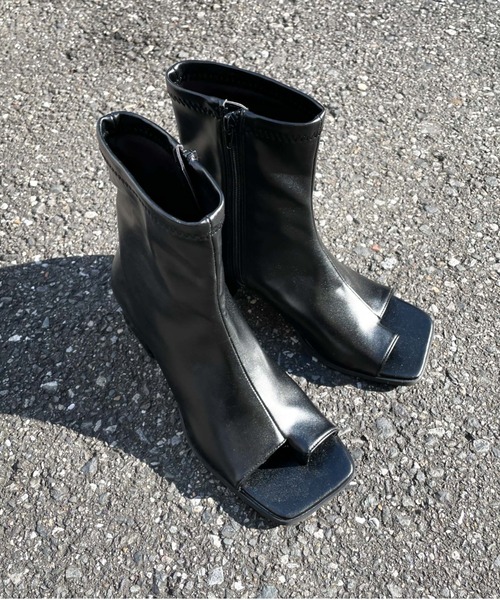 archives（アルシーヴ）の「ブーツサンダル（ブーツ・レディース・ブラック/アイボリー・MEDIUM/LARGE）」の9枚目の写真