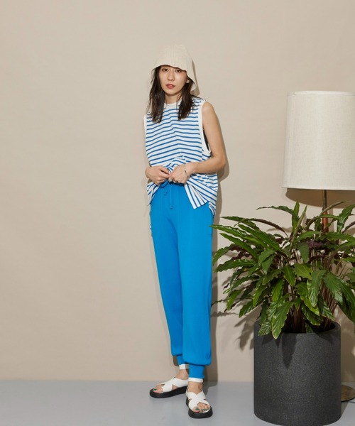 Auntie Rosa Holiday(アンティローザホリデー)の「ヘビーウェイトオーバーサイズタンクトップ(タンクトップ・レディース・チャコールグレー/ブラック/オフホワイト/ピンク/ターコイズブルー/ブルー・FREE)」の10枚目の写真