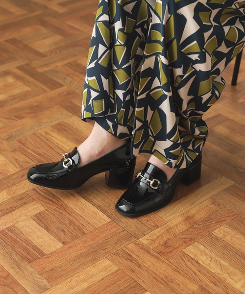 SENSE OF PLACE by URBAN RESEARCH(センスオブプレイスバイアーバンリサーチ)の「ビットヒールローファー(ローファー・レディース・ブラック/ブラウン/ブラック系その他・SMALL/MEDIUM/LARGE)」の3枚目の写真