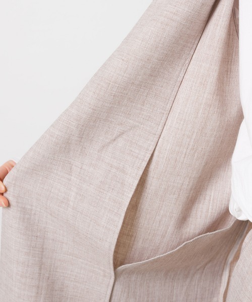 OMNES（オムネス）の「ストレッチ杢ノーカラーロングジレ（ベスト・レディース・ベージュ/グレー・FREE）」の6枚目の写真