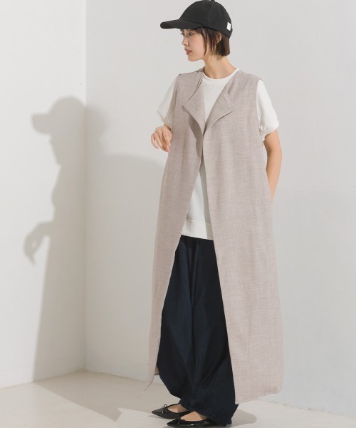 OMNES（オムネス）の「ストレッチ杢ノーカラーロングジレ（ベスト・レディース・ベージュ/グレー・FREE）」の13枚目の写真
