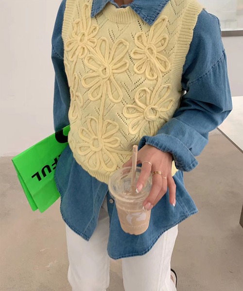 me+em select（ミームセレクト）の「【セットアイテム】花柄ニットベスト＋カラービッグシャツ SET【数量限定販売】（ベスト・レディース・パープル/アイボリー/ピンク/イエロー・FREE）」の16枚目の写真