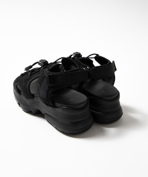 WEGO（ウィゴー）の「WEGO/ボリュームスポーツサンダル（サンダル・レディース・ホワイト/ブラック・MEDIUM/LARGE）」の8枚目の写真