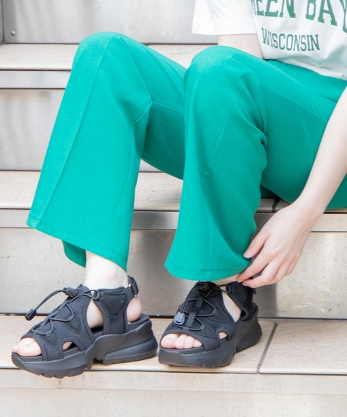 WEGO（ウィゴー）の「WEGO/ボリュームスポーツサンダル（サンダル・レディース・ホワイト/ブラック・MEDIUM/LARGE）」の17枚目の写真