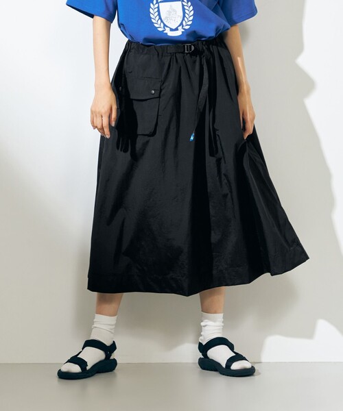 SHARE PARK(シェアパーク)の「【LADIES】撥水加工 マウンテンスカート(スカート・レディース・アイボリー系/ブラック系・SMALL/MEDIUM)」の2枚目の写真