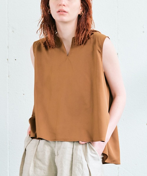 ECRIRE（エクリール）の「【haushinkaコラボ】キーネックイレヘムブラウス（シャツ/ブラウス・レディース・ブラック/ブラウン/グレー/アイボリー・M/L）」の11枚目の写真