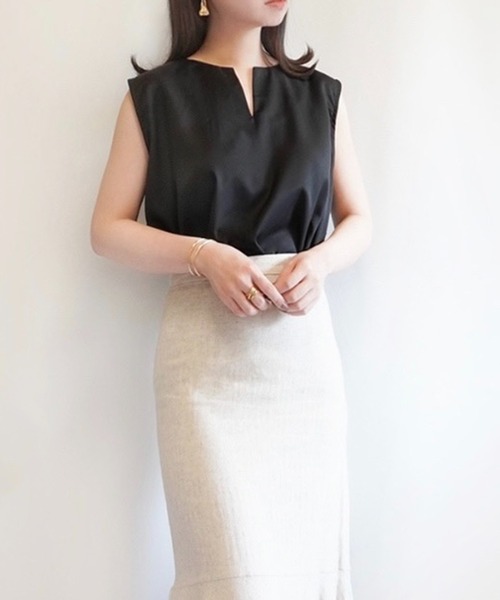 ECRIRE（エクリール）の「【haushinkaコラボ】キーネックイレヘムブラウス（シャツ/ブラウス・レディース・ブラック/ブラウン/グレー/アイボリー・M/L）」の22枚目の写真