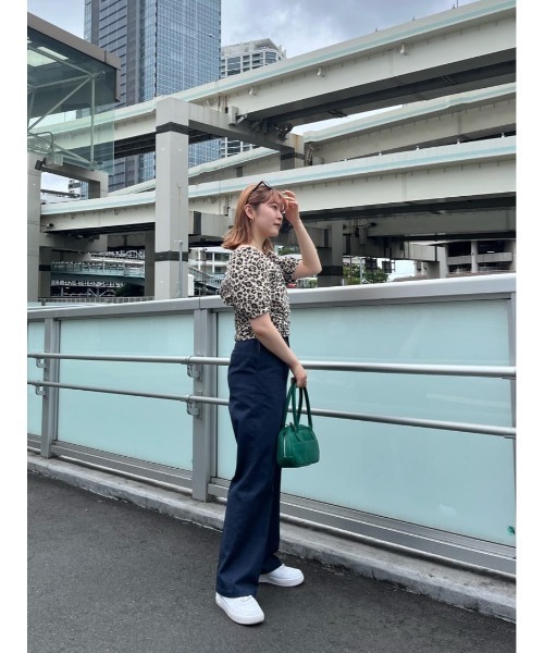 MOUSSY(マウジー)の「STRAIGHT CHINO パンツ(チノパンツ・レディース・ネイビー/ライトベージュ・1/2/0)」の18枚目の写真