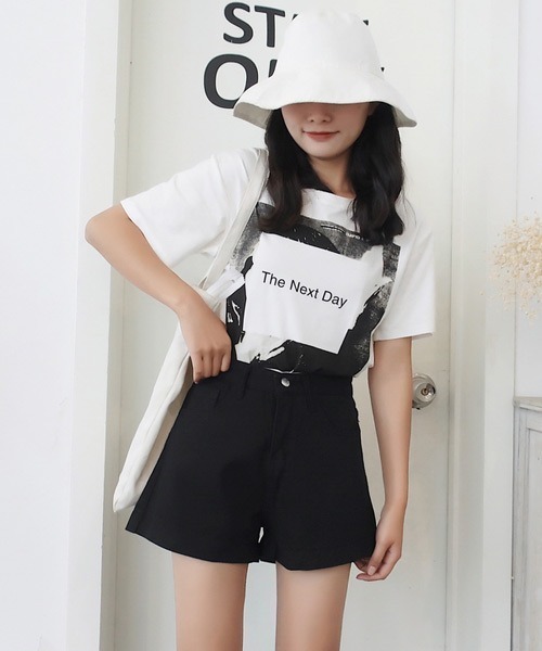 urge：（アージコロン ）の「【URGE：】 ヘビーツイル　ショートパンツ（その他パンツ・レディース・ホワイト/ブラック/アイボリー・SMALL/MEDIUM/LARGE/X-LARGE）」の3枚目の写真