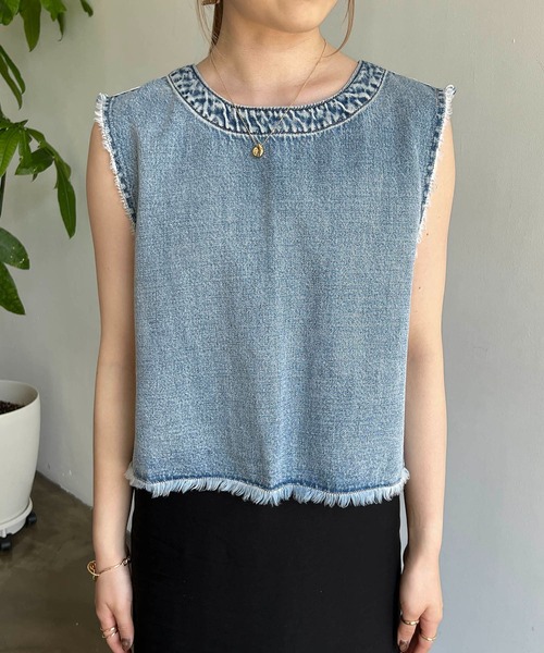 CAPRICIEUX LE'MAGE（カプリシューレマージュ）の「バックオープンカットオフベスト（ベスト・レディース・アイボリー/ブルー・FREE）」の5枚目の写真