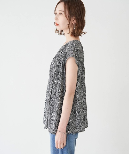 ROPE' PICNIC(ロペピクニック)の「2WAY/サテンギャザーブラウス(シャツ/ブラウス・レディース・ベージュ/パープル/グリーン/ブラック系その他/ベージュ系その他・38)」の20枚目の写真