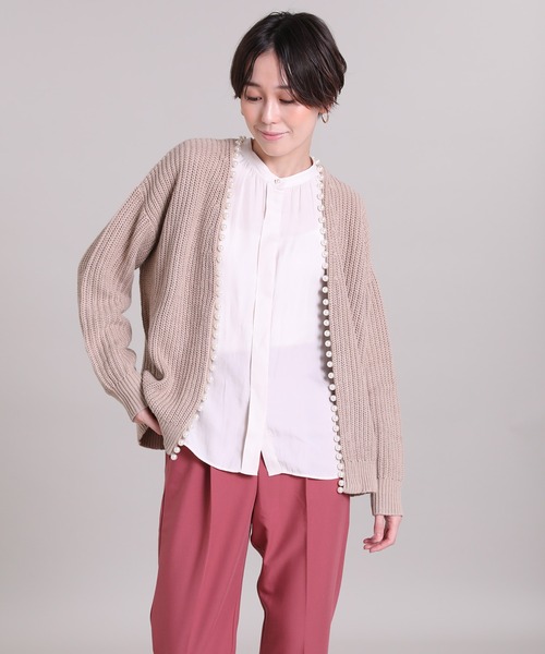 INED CLARO（イネドクラロ）の「パールカーディガン 甘さを感じない 