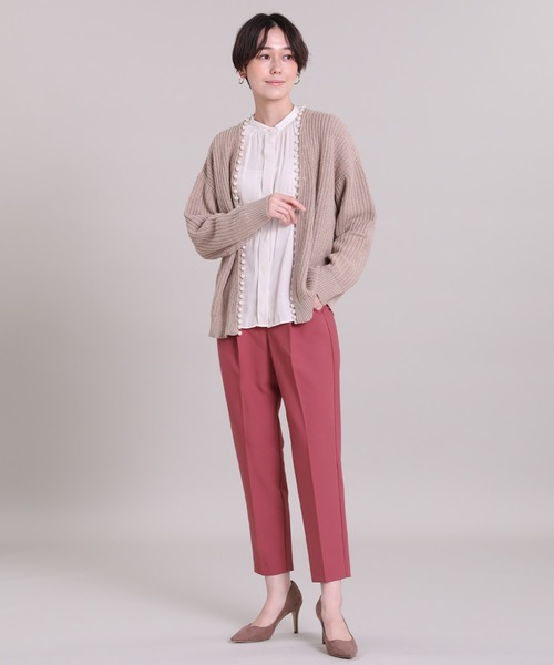INED CLARO(イネドクラロ)の「パールカーディガン 甘さを感じない大粒パールモチーフ 華やか(カーディガン/ボレロ・レディース・ブラック/ベージュ/グレー・フリー)」の22枚目の写真