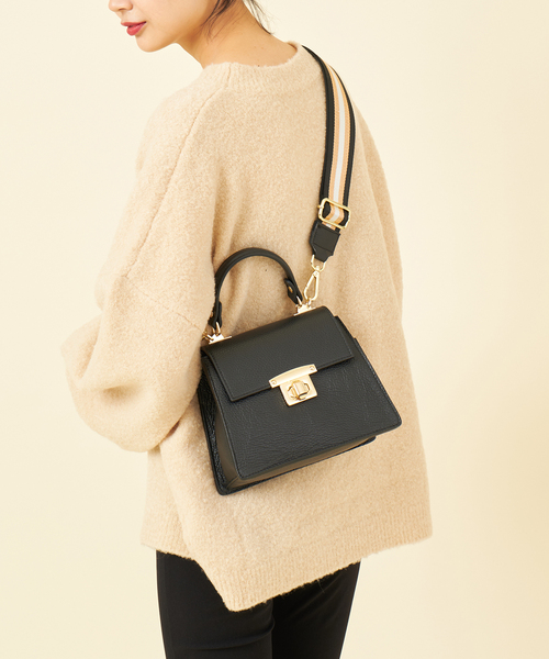 U by SPICK&SPAN（ユーバイスピックアンドスパン）の「【AULENTTI/オウレンティ】 ストラップ付ハンドルBAG（ハンドバッグ・レディース・ブラック/ベージュ・FREE）」の7枚目の写真