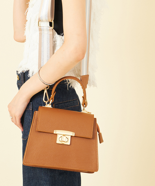 U by SPICK&SPAN（ユーバイスピックアンドスパン）の「【AULENTTI/オウレンティ】 ストラップ付ハンドルBAG（ハンドバッグ・レディース・ブラック/ベージュ・FREE）」の14枚目の写真