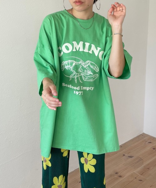 wee9s（ウィークス）の「"SEBASTIAN" tee / サイドスリットオーバーサイズ"セバスチャン"ティーシャツ（Tシャツ/カットソー・レディース・スカイブルー/グリーン・FREE）」の11枚目の写真