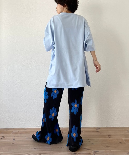 wee9s（ウィークス）の「"SEBASTIAN" tee / サイドスリットオーバーサイズ"セバスチャン"ティーシャツ（Tシャツ/カットソー・レディース・スカイブルー/グリーン・FREE）」の20枚目の写真