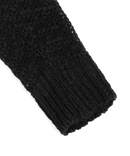 Figments(フィグメンツ)の「オフショルダーニットトップス(ニット/セーター・レディース・ブラック/ホワイト・FREE)」の5枚目の写真