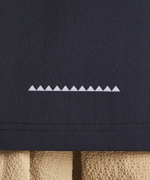 Quiksilver(クイックシルバー)の「M&W CLEAR SKIES SS/クイックシルバー半袖ラッシュガード(水着)(ラッシュガード・メンズ・ブラック/ホワイト/ベージュ・SMALL/X-LARGE/MEDIUM/LARGE)」の10枚目の写真