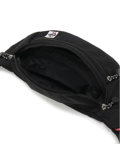 CHUMS（チャムス）の「【CHUMS】Recycle Small Waist Pouch（ボディバッグ/ウエストポーチ・メンズ・ブラック/その他/ブラウン/ブラック系/ネイビー/パープル/マルチ・FREE）」の13枚目の写真