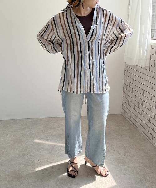 LHELBIE(レルビエ)の「シアーストライプシャツ(シャツ/ブラウス・レディース・ブラック/カーキ/ブルー・M)」の15枚目の写真