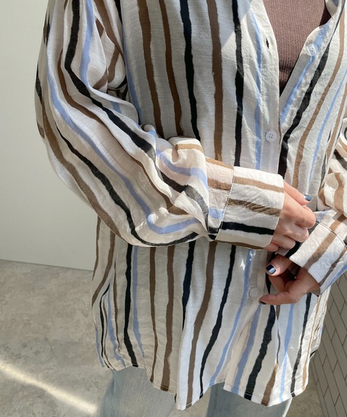 LHELBIE(レルビエ)の「シアーストライプシャツ(シャツ/ブラウス・レディース・ブラック/カーキ/ブルー・M)」の19枚目の写真