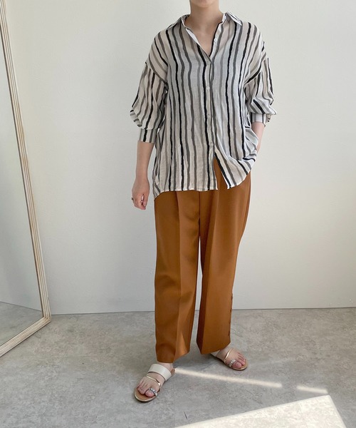 LHELBIE(レルビエ)の「シアーストライプシャツ(シャツ/ブラウス・レディース・ブラック/カーキ/ブルー・M)」の22枚目の写真