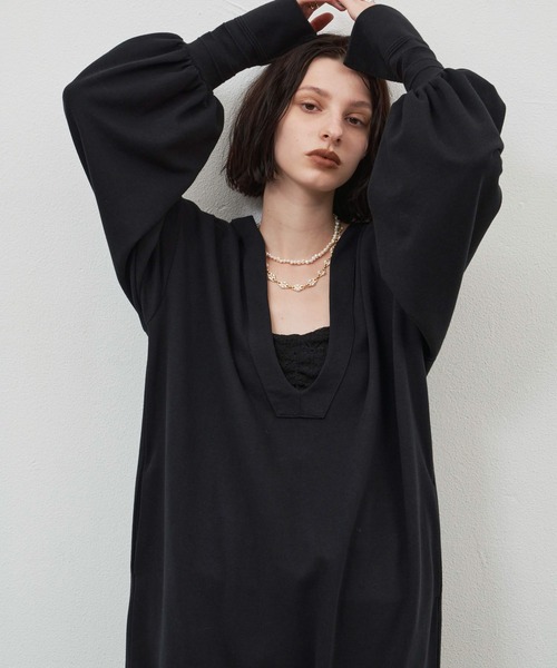 LA BELLE ETUDE（ラベルエチュード）の「ニット×カットソーリラックス