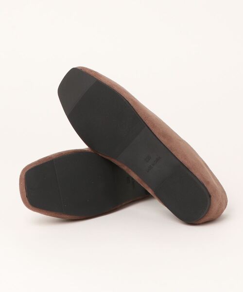 Honeys（ハニーズ）の「やわらかスクエアトゥパンプス（パンプス・レディース・ブラック/モカ/ブラック系その他/ライトベージュ/シルバー・22.5/24.5/23.5/24.0/23.0）」の17枚目の写真