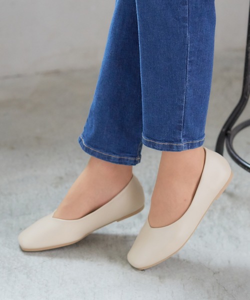 Honeys（ハニーズ）の「やわらかスクエアトゥパンプス（パンプス・レディース・ブラック/モカ/ブラック系その他/ライトベージュ/シルバー・22.5/24.5/23.5/24.0/23.0）」の21枚目の写真