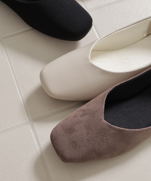 Honeys（ハニーズ）の「やわらかスクエアトゥパンプス（パンプス・レディース・ブラック/モカ/ブラック系その他/ライトベージュ/シルバー・22.5/24.5/23.5/24.0/23.0）」の15枚目の写真