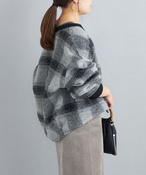 SHIPS(シップス)の「〈手洗い可能〉チェックショートカーディガン◆(カーディガン/ボレロ・レディース・ライトグレー/ブラック/ベージュ・ONE SIZE)」の12枚目の写真