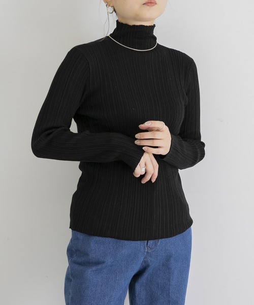 WANDERUNG（ワンデルング）の「WANDERUNG　Ribbed pullover（ニット/セーター・レディース・グレー/グリーン系その他/ブラック/アイボリー・FREE）」の3枚目の写真