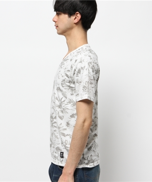 VENCEEXCHANGE(ヴァンスエクスチェンジ)の「B 単色総花柄Tシャツ (Tシャツ/カットソー・メンズ・オフホワイト/グレー・SMALL/LARGE/MEDIUM)」の4枚目の写真