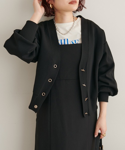 natural couture（ナチュラルクチュール）の「WEB限定カラーあり/プチプラハトメバー釦おしゃれカーディガン（カーディガン/ボレロ・レディース・ブラック/グレイッシュベージュ/アイボリー・FREE）」の15枚目の写真