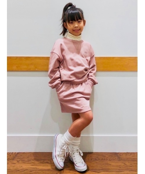 GAP（ギャップ）の「GAPロゴ オーバーサイズ スウェット・トレーナー (キッズ)（スウェット・キッズ・グレー/ベージュ/オフホワイト・120cm/150cm/140cm/130cm/160cm）」の11枚目の写真