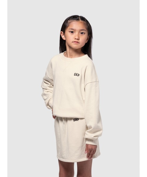 GAP（ギャップ）の「GAPロゴ オーバーサイズ スウェット・トレーナー (キッズ)（スウェット・キッズ・グレー/ベージュ/オフホワイト・120cm/150cm/140cm/130cm/160cm）」の7枚目の写真
