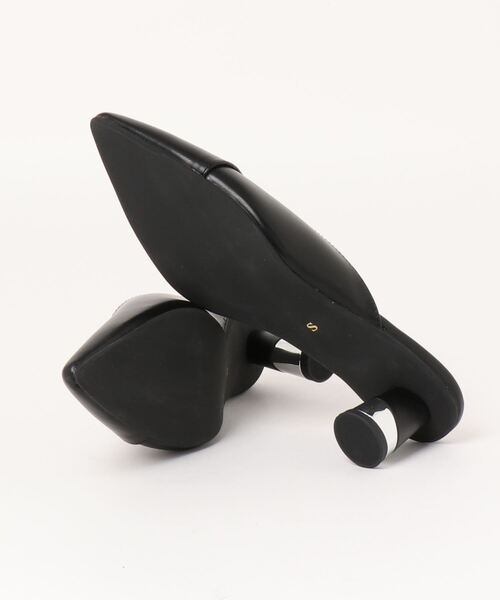 Realta（レアルタ）の「Realta(レアルタ)メタリックスカルプチャーヒール前詰まりミュールパンプス（パンプス・レディース・ブラック/グレー・LL/S/M/L）」の4枚目の写真