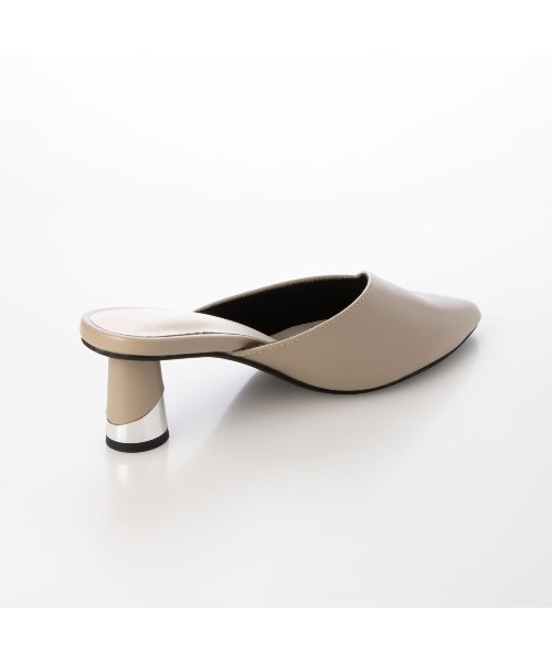 Realta（レアルタ）の「Realta(レアルタ)メタリックスカルプチャーヒール前詰まりミュールパンプス（パンプス・レディース・ブラック/グレー・LL/S/M/L）」の9枚目の写真