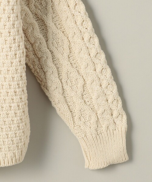 Aresense（アーセンス）の「Oldderby Knitwear/オールドダービーニット Aran Hooded Sloth pullover/アランフーデットスキッパーニットプルオーバー（ニット/セーター・レディース・ホワイト・MEDIUM）」の4枚目の写真