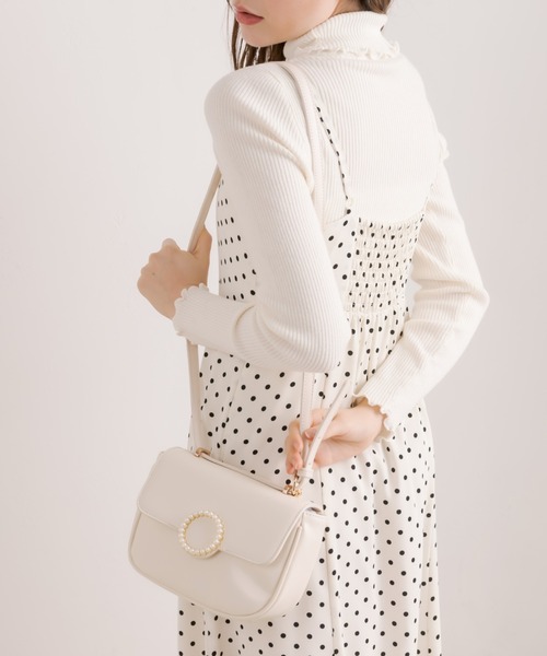 OLIVE des OLIVE（オリーブデオリーブ）の「パールバックルショルダーバッグ（ショルダーバッグ・レディース・ブラック/アイボリー・FREE）」の8枚目の写真