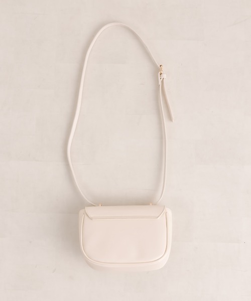 OLIVE des OLIVE（オリーブデオリーブ）の「パールバックルショルダーバッグ（ショルダーバッグ・レディース・ブラック/アイボリー・FREE）」の10枚目の写真