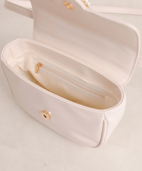 OLIVE des OLIVE（オリーブデオリーブ）の「パールバックルショルダーバッグ（ショルダーバッグ・レディース・ブラック/アイボリー・FREE）」の13枚目の写真