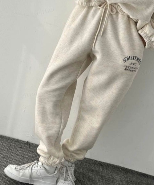 Dalfwin（ダールフィン）の「2023新作 韓国ファッション スウェット ルームウェア レディース 裏起毛あり【上下セット】ACHIEVEMENTセットアップ　スウェット　2023AW 秋冬新作（ルームウェア/パジャマ・レディース・オートミール/ブルー/ブラック・FREE）」の15枚目の写真