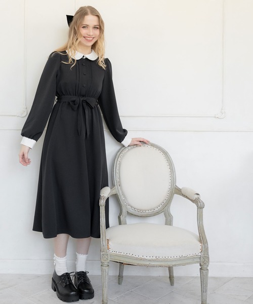 DearMyLoveRose(ディアマイラブローズ)の「丸襟ミニクラシカルワンピース(ワンピース・レディース・ブラック/ブルー/ベージュ/ベージュ系その他/ブルー系その他/ブラック系その他・MEDIUM/LARGE/XX-LARGE/X-LARGE)」の3枚目の写真